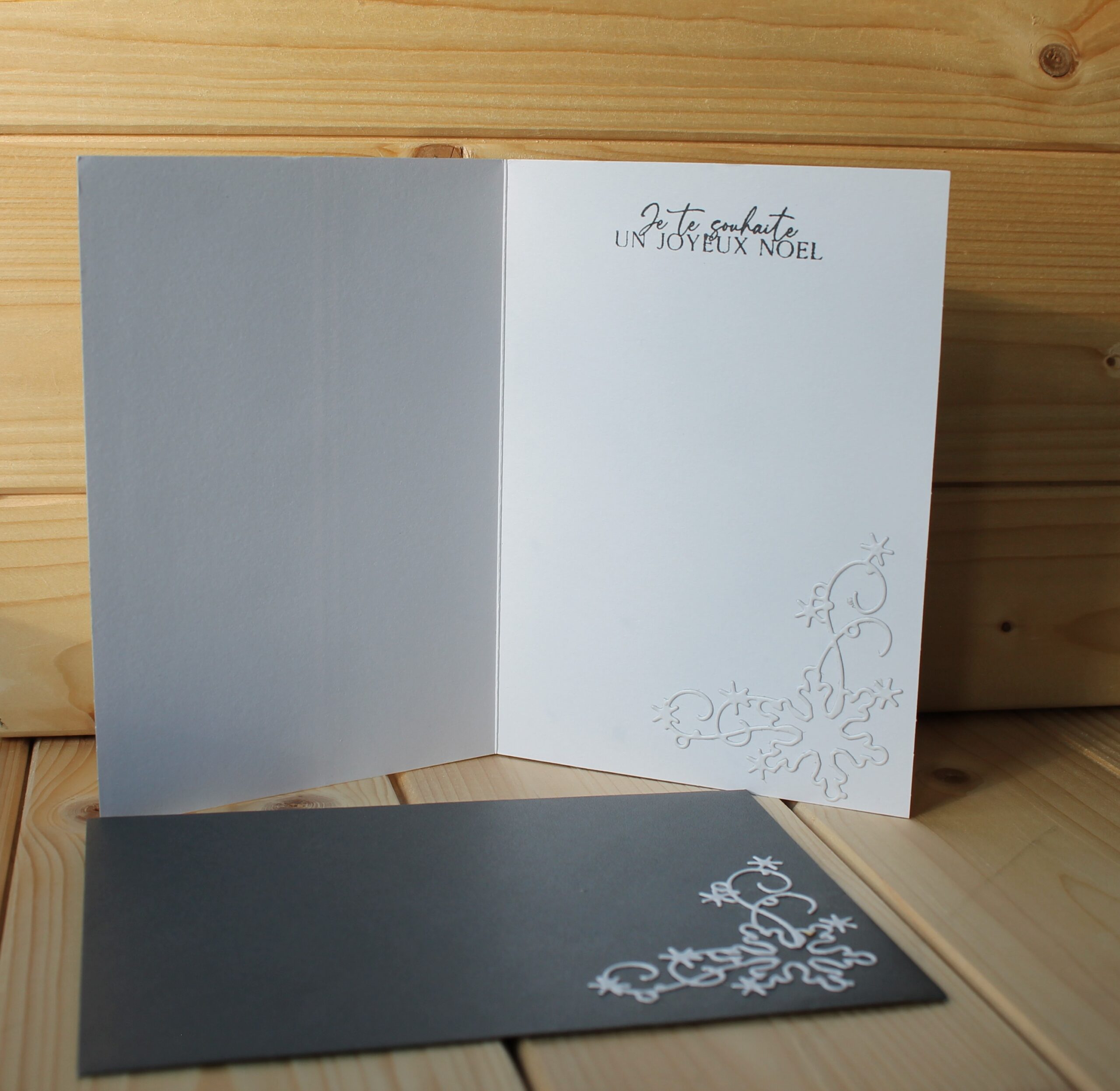 Carte de Noël artisanale "Eclats Boréals" - Eclats spontanés – Image 3