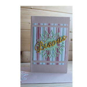 Carte artisanale "Souffle de bisous" – collage floral, enveloppe assortie