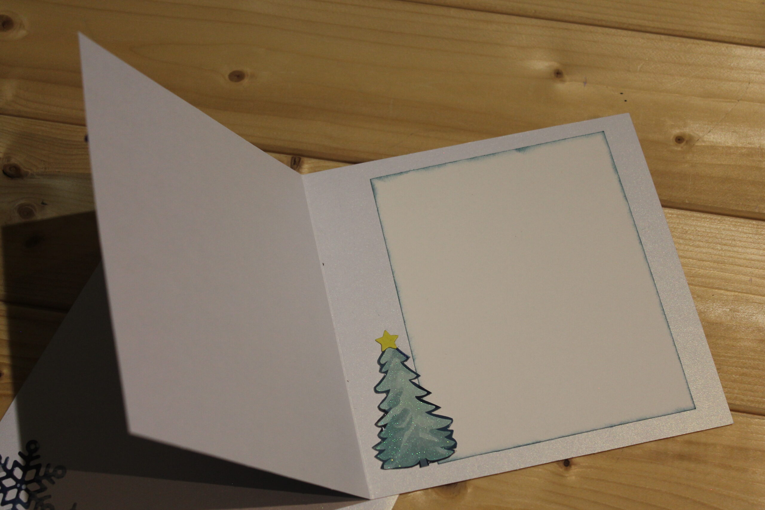 Carte Joyeuses fêtes sous les sapins – Image 2