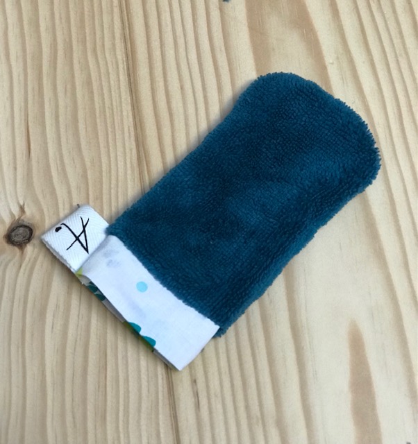 Kit naissance 1- panière, lingettes, mini gant, pare pipi – Image 9